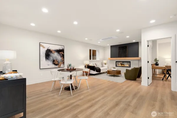 $2,595,000 | 3032 Northeast Blakeley Street, Seattle, WA 98105