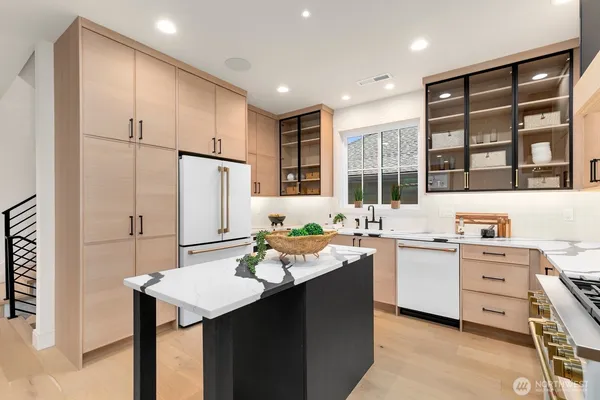 $2,595,000 | 3032 Northeast Blakeley Street, Seattle, WA 98105