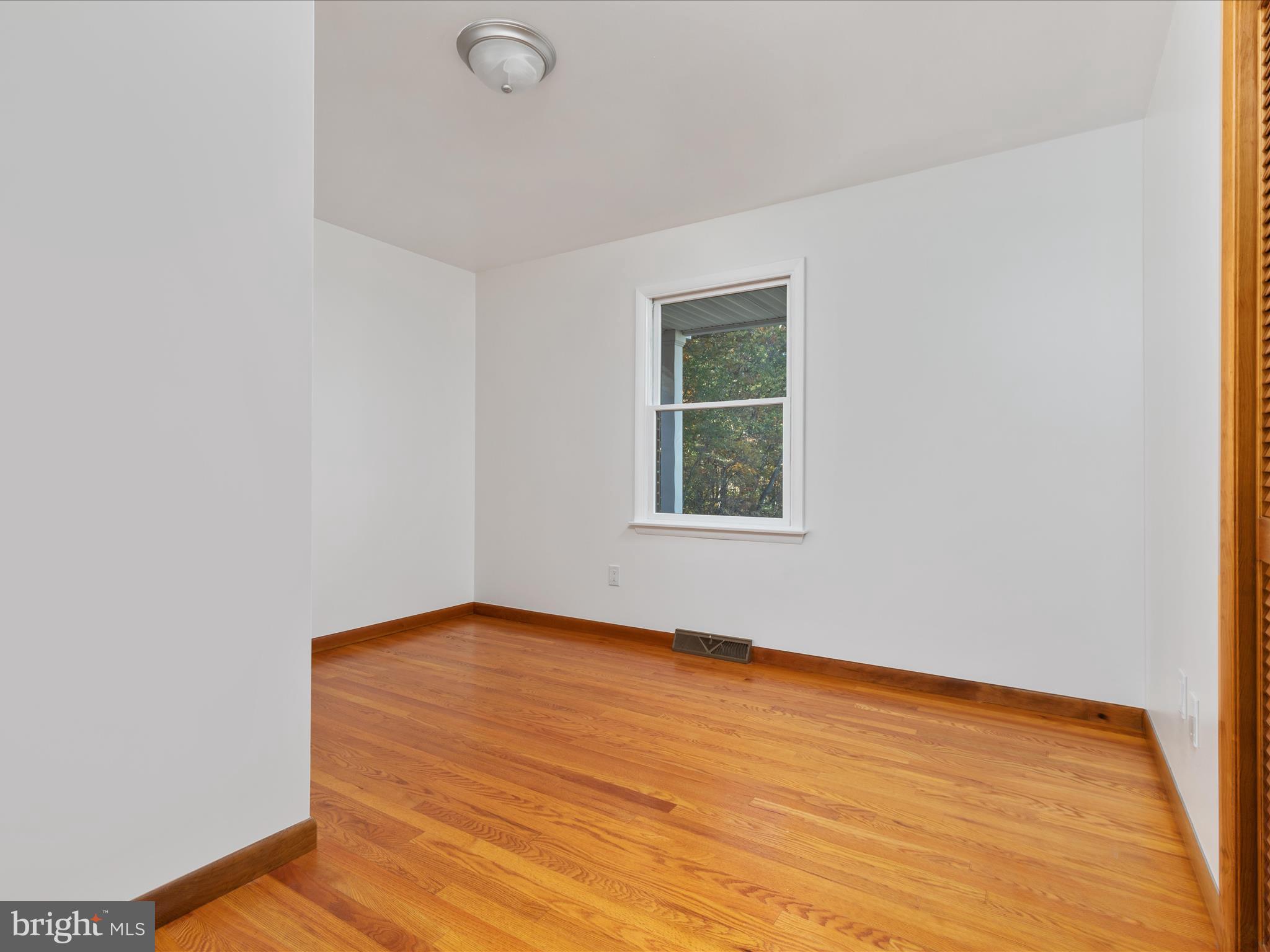 699 Foltz Road Edinburg, VA 22824 - Photo 18 of 63 Bedroom 1