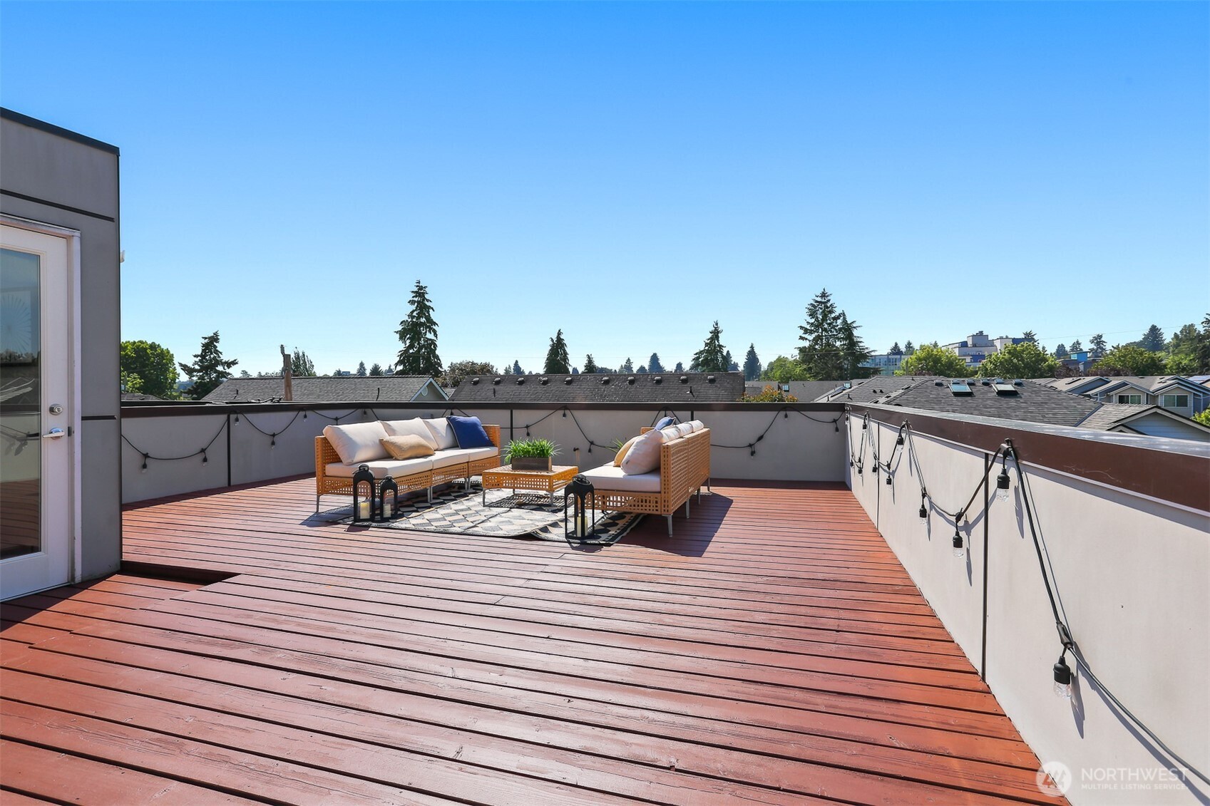 8527 Interlake Avenue North Seattle, WA 98103 - Photo 28 of 38 Gallery Image 28