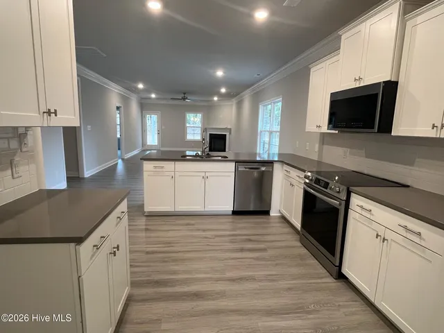 $419,500 | 1237 Mandevilla Drive Southeast, Bolivia, NC 28422