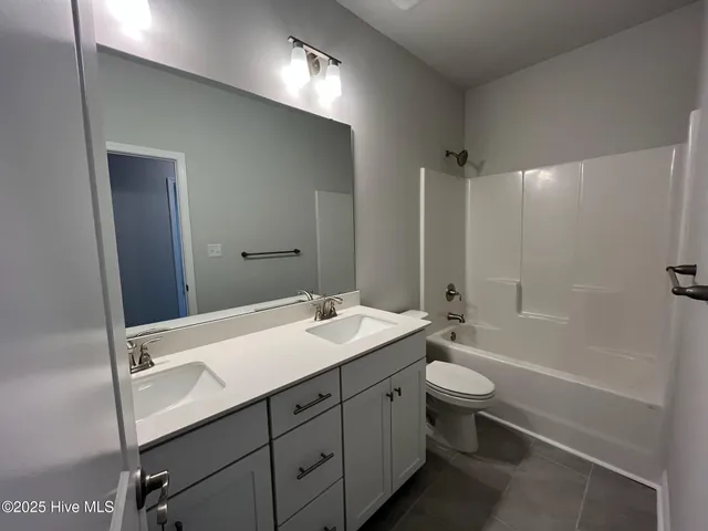 $419,500 | 1237 Mandevilla Drive Southeast, Bolivia, NC 28422