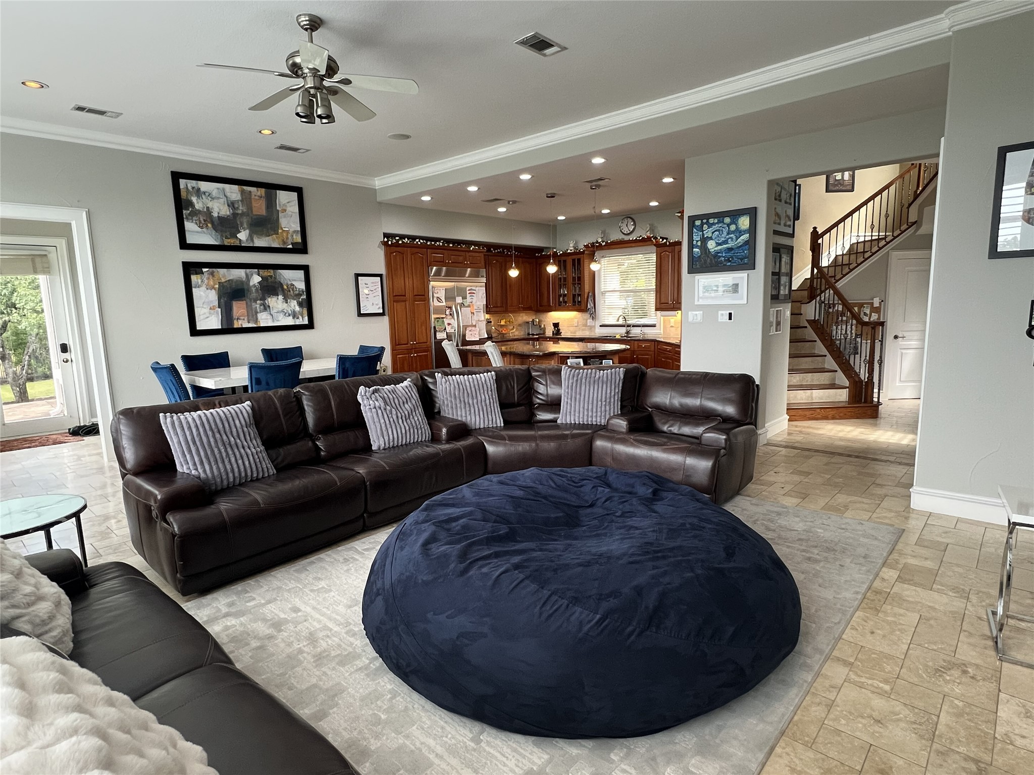 2800 Waymaker Way, Unit 23 Austin, TX 78746 - Photo 4 of 6 Gallery Image 4
