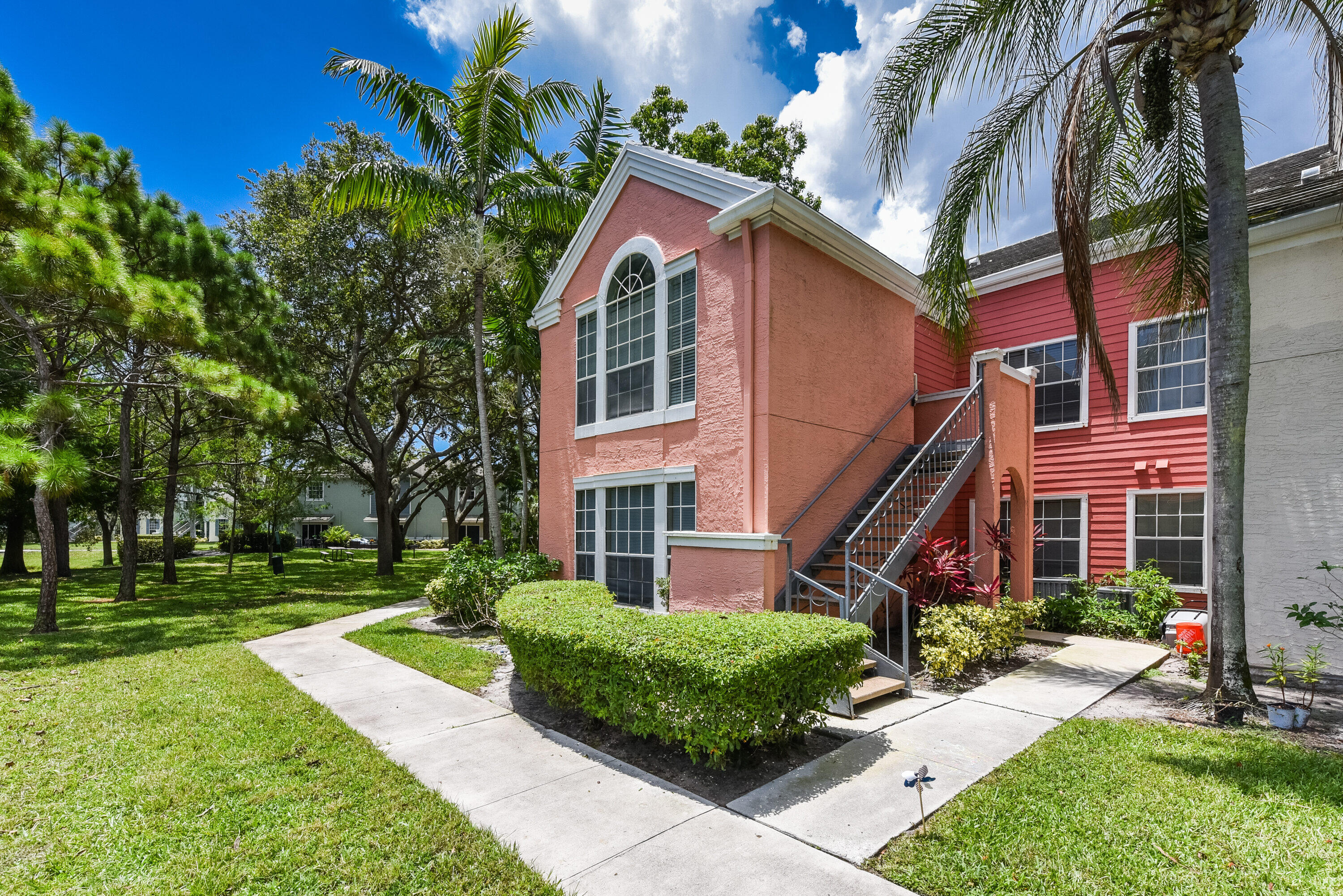 1365 Crystal Way, Unit J Delray Beach, FL 33444 - Photo 2 of 34 1365 Crystal Way J Delray-print-001-022-