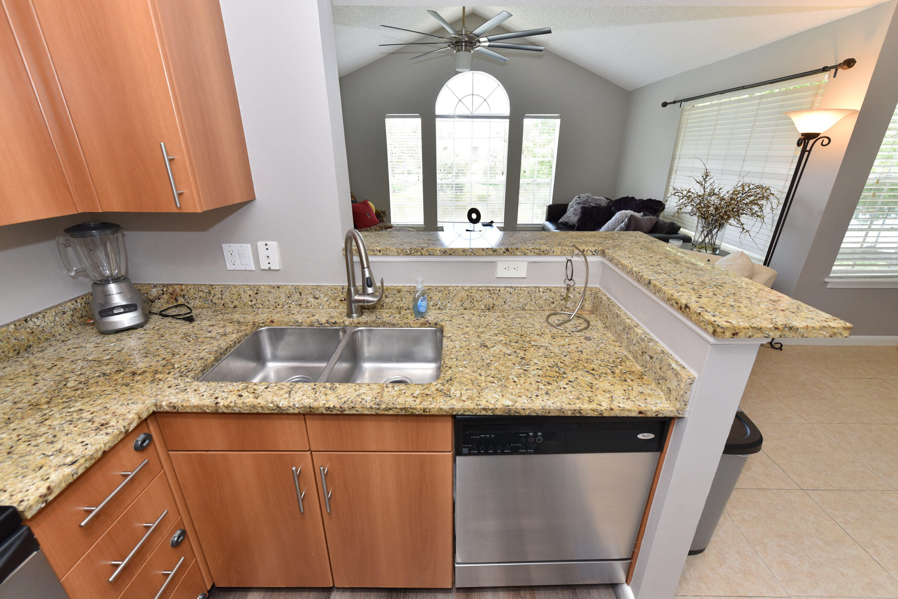 1365 Crystal Way, Unit J Delray Beach, FL 33444 - Photo 9 of 34 1365 Crystal Way J Delray-print-008-007-