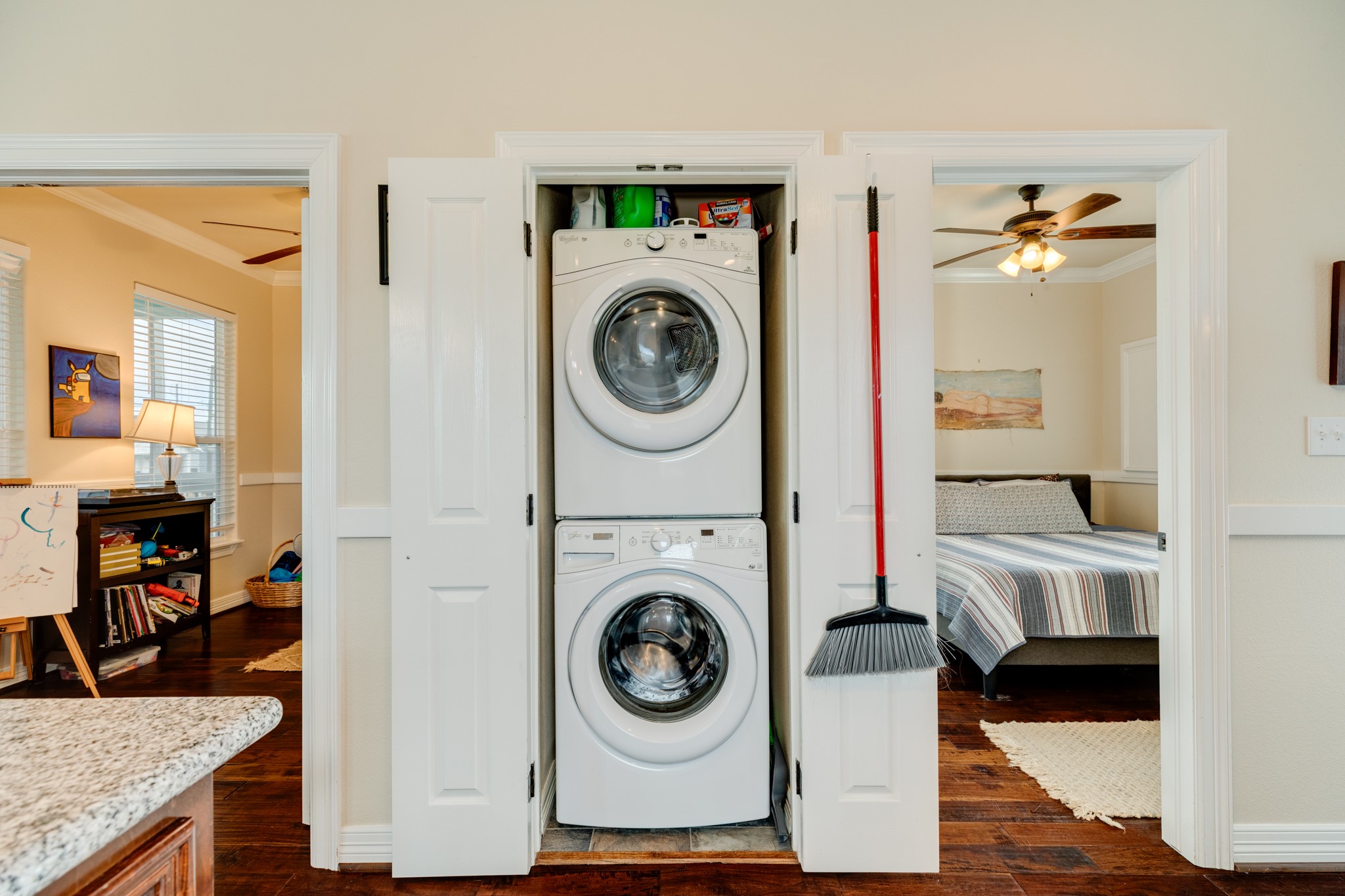 4317 Avenue R Galveston, TX 77550 - Photo 21 of 27 a view of living room washer and dryer