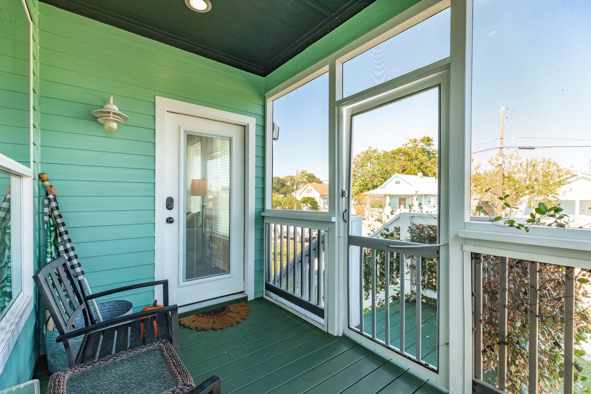 4317 Avenue R Galveston, TX 77550 - Photo 5 of 27