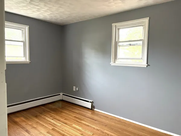 $2,600 | 21 David Street, Enfield, CT 06082