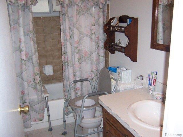 19044 Martin Road Roseville, MI 48066 - Photo 11 of 17 Martin 005.jpg