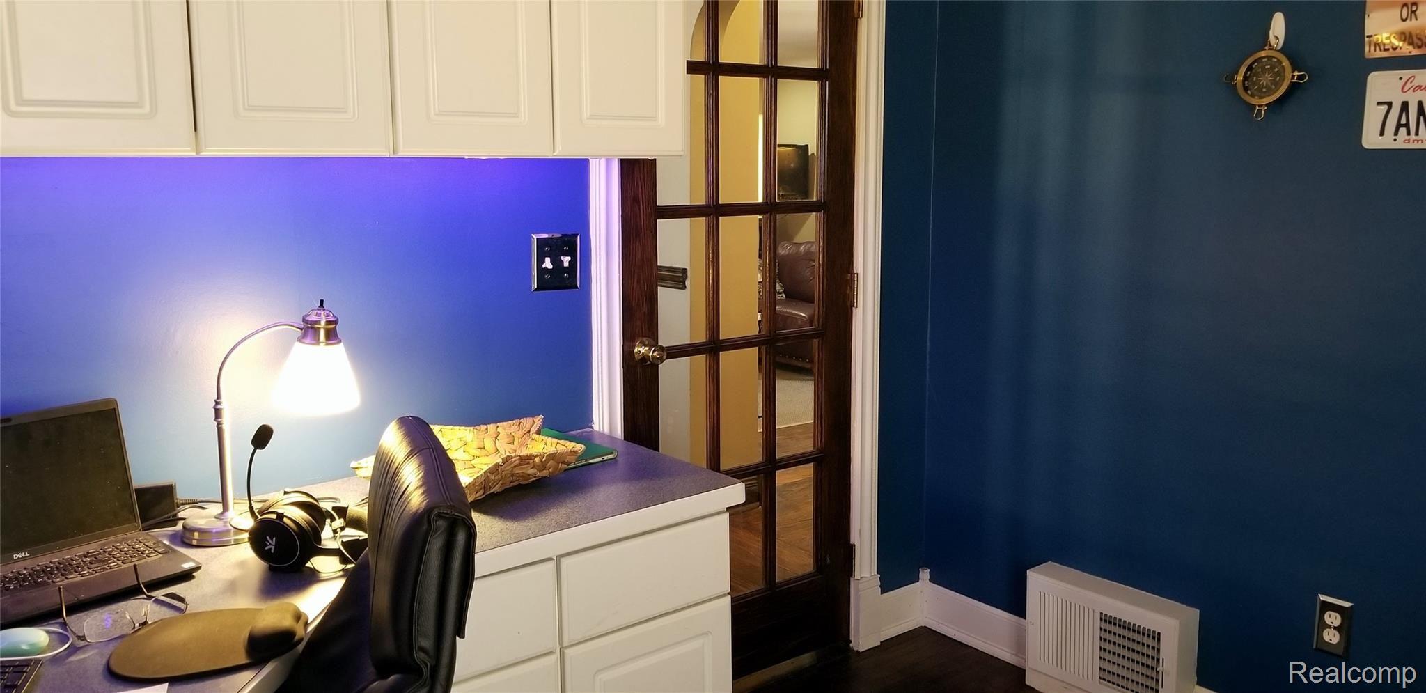 328 Rivard Boulevard Grosse Pointe, MI 48230 - Photo 52 of 72 riv n2.jpg