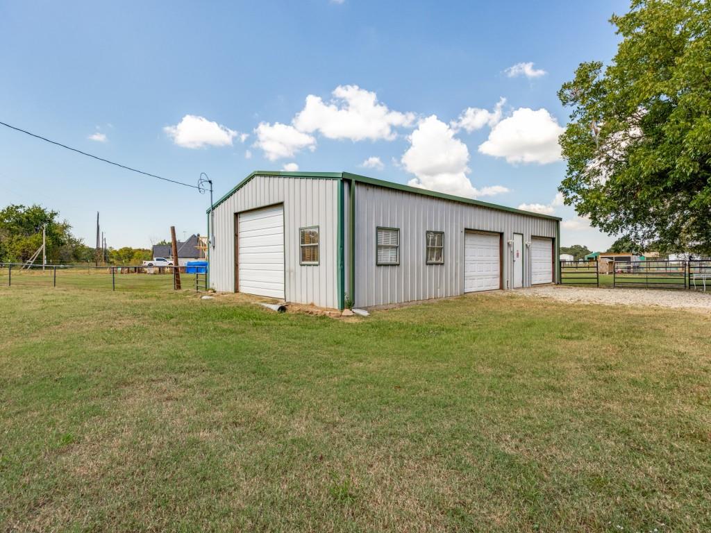 9591 Dripping Spring Road Denison, TX 75021 - Photo 16 of 17 Gallery Image 16