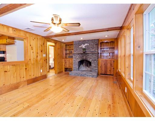130 Cooley Street Springfield, MA 01128 - Photo 12 of 30