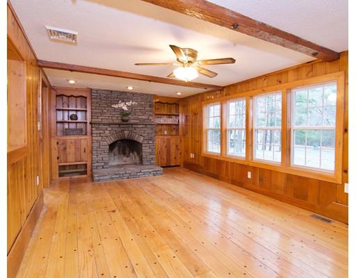 130 Cooley Street Springfield, MA 01128 - Photo 13 of 30