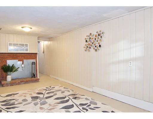 130 Cooley Street Springfield, MA 01128 - Photo 25 of 30