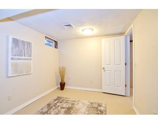 130 Cooley Street Springfield, MA 01128 - Photo 28 of 30
