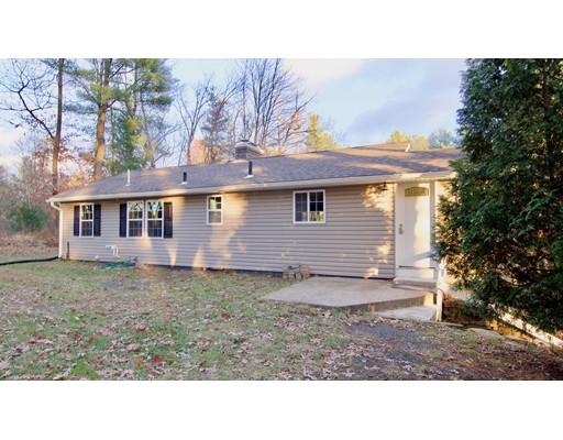 130 Cooley Street Springfield, MA 01128 - Photo 3 of 30