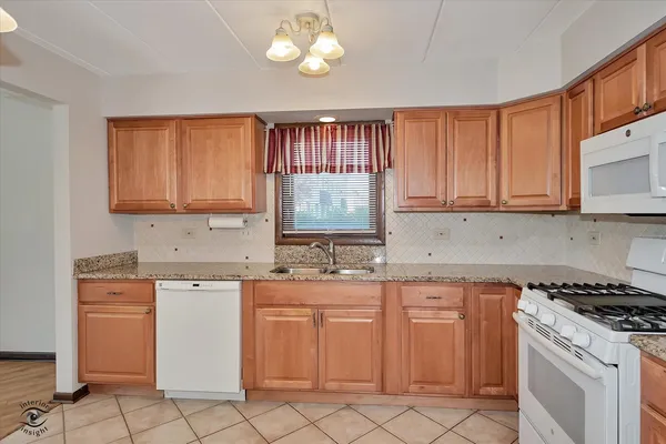 $229,000 | 15249 Catalina Drive, Unit 1N, Orland Park, IL 60462