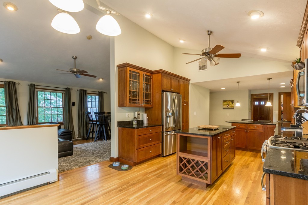 29 Nathaniel Road Winchester, MA 01890 - Photo 11 of 29 Gallery Image 11