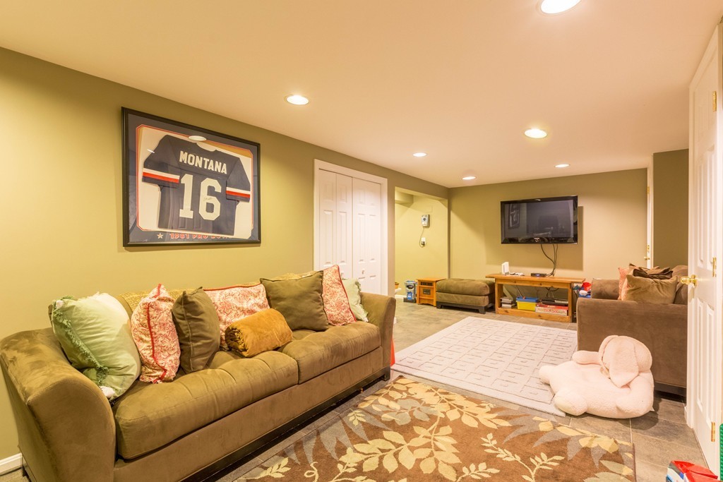 29 Nathaniel Road Winchester, MA 01890 - Photo 21 of 29 Gallery Image 21