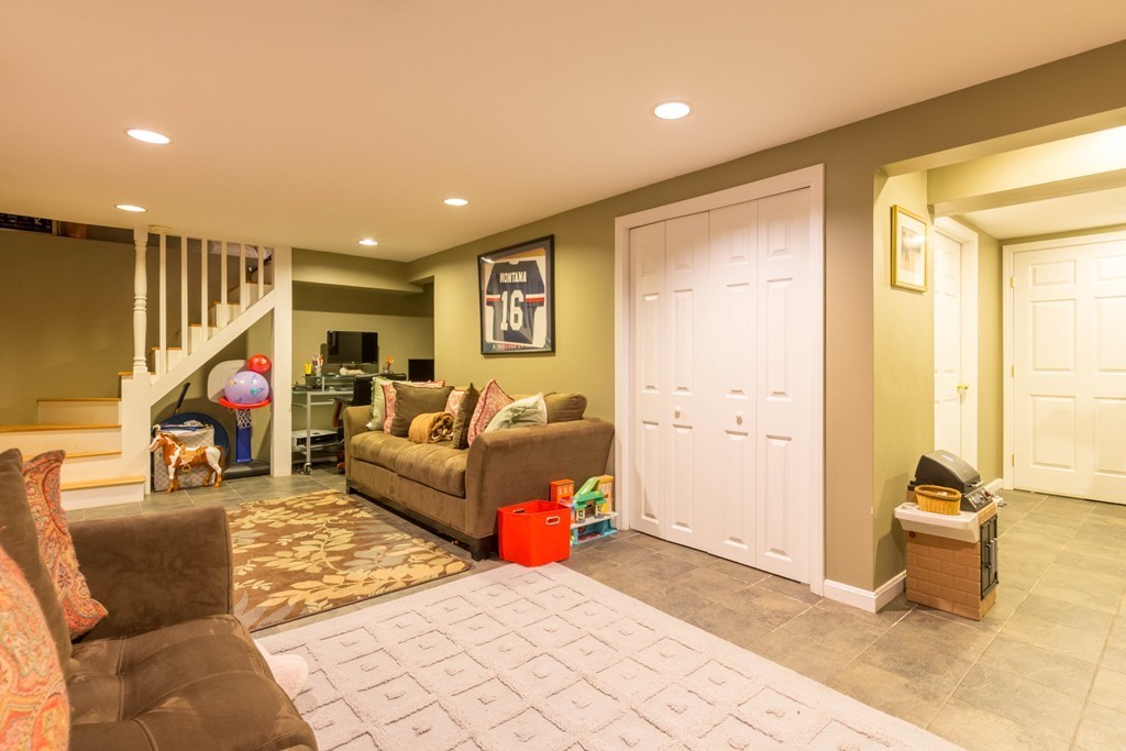 29 Nathaniel Road Winchester, MA 01890 - Photo 22 of 29 Gallery Image 22
