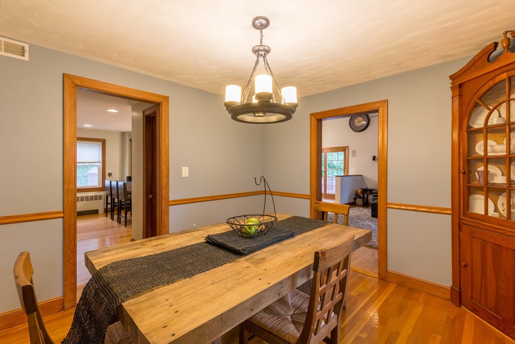 29 Nathaniel Road Winchester, MA 01890 - Photo 7 of 29 Gallery Image 7