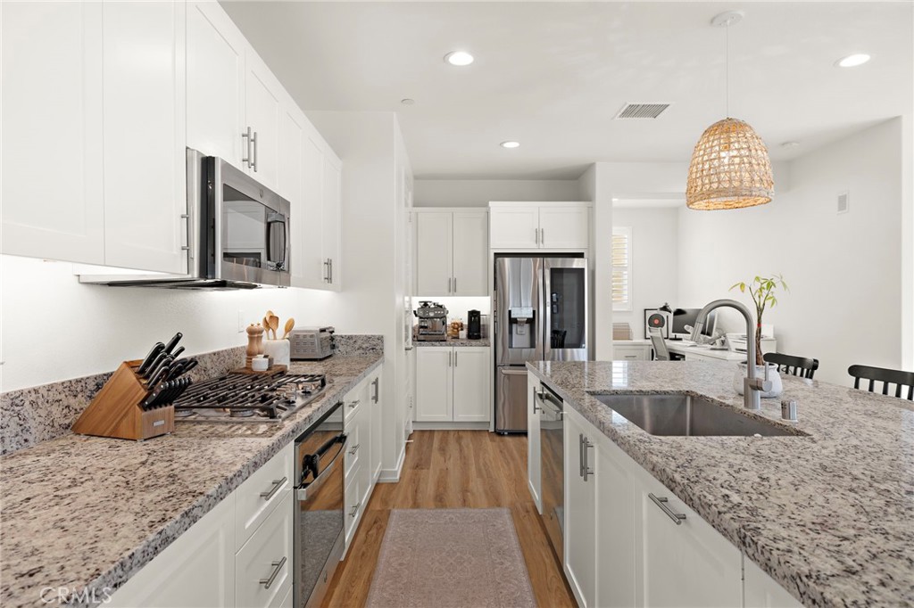 13 Hideaway Loop Mission Viejo, CA 92692 - Photo 13 of 48