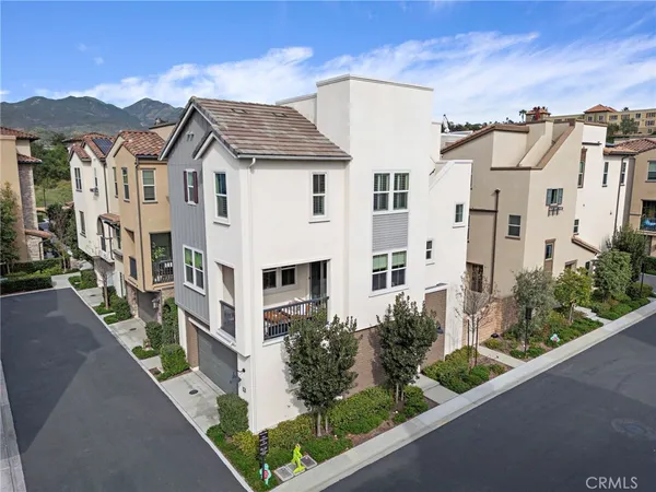 $1,150,000 | 13 Hideaway Loop, Mission Viejo, CA 92692