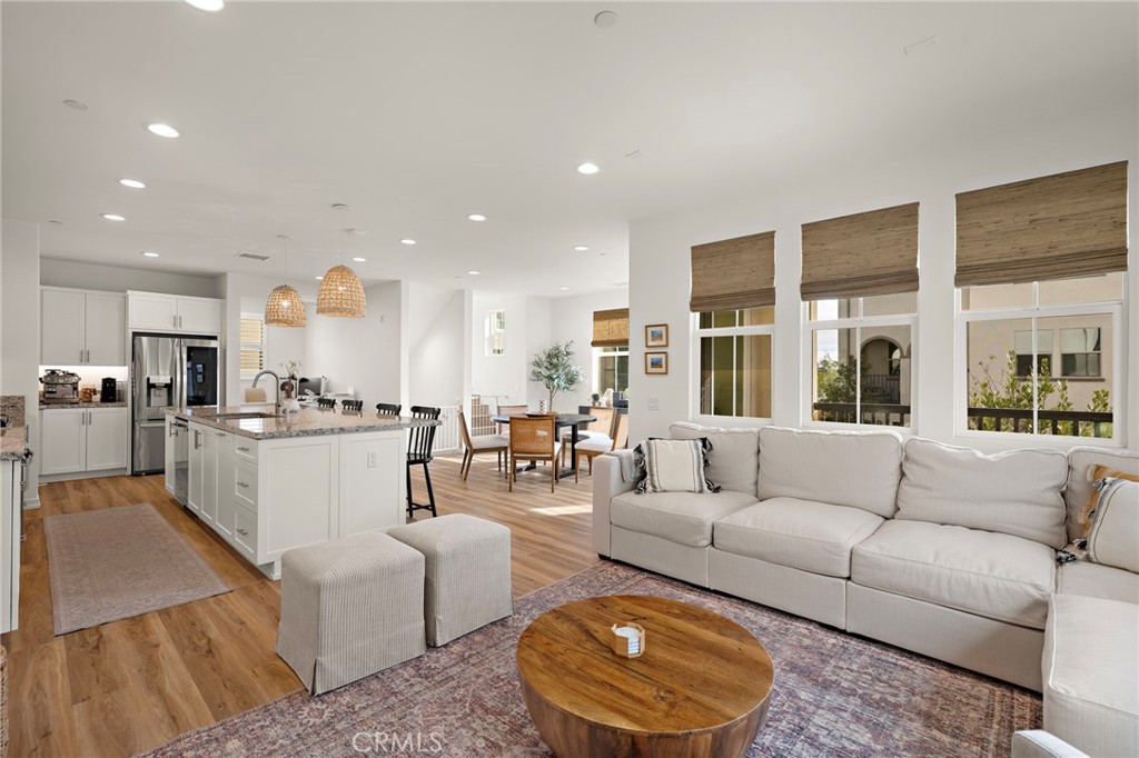 13 Hideaway Loop Mission Viejo, CA 92692 - Photo 10 of 48