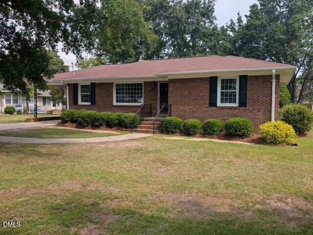 1108 Friendly Road Dunn, NC 28334 - Photo 2 of 20
