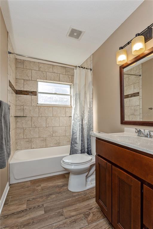 910 Ridgeland Lane Valrico, FL 33594 - Photo 16 of 33 Gallery Image 16