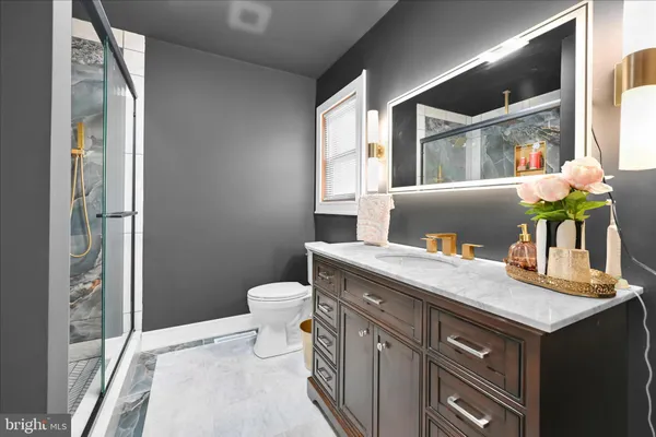 $425,000 | 434 Somerset Drive, East Stroudsburg, PA 18301