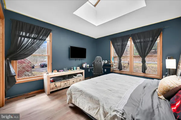 $425,000 | 434 Somerset Drive, East Stroudsburg, PA 18301