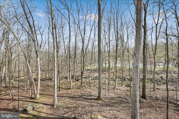 $425,000 | 434 Somerset Drive, East Stroudsburg, PA 18301