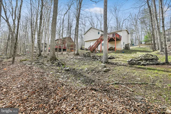 $425,000 | 434 Somerset Drive, East Stroudsburg, PA 18301