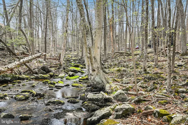 $425,000 | 434 Somerset Drive, East Stroudsburg, PA 18301