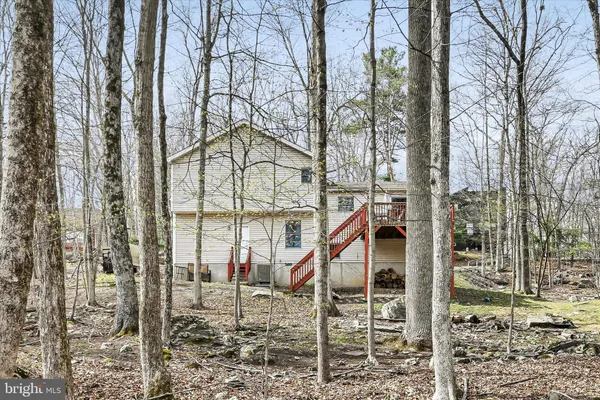 $425,000 | 434 Somerset Drive, East Stroudsburg, PA 18301