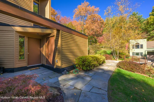 $998,000 | 4174 Highway 66, Malden Bridge, NY 12115