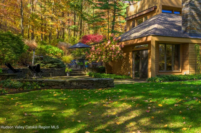 $998,000 | 4174 Highway 66, Malden Bridge, NY 12115