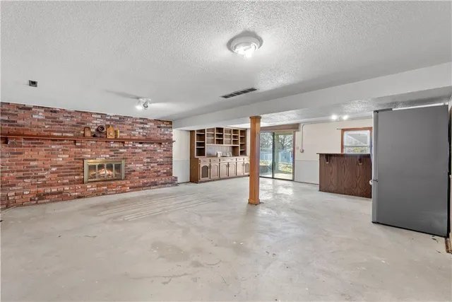 $287,000 | 1419 Woodlawn Drive, Warrensburg, MO 64093