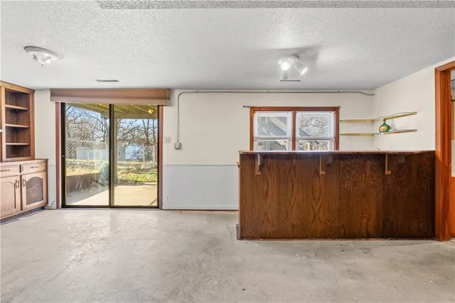 $287,000 | 1419 Woodlawn Drive, Warrensburg, MO 64093