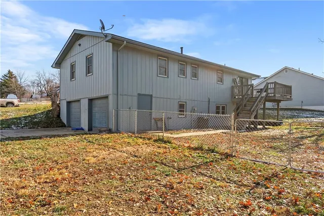 $287,000 | 1419 Woodlawn Drive, Warrensburg, MO 64093