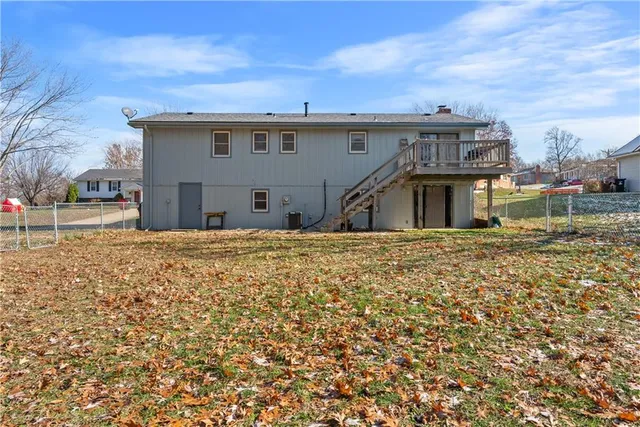 $287,000 | 1419 Woodlawn Drive, Warrensburg, MO 64093