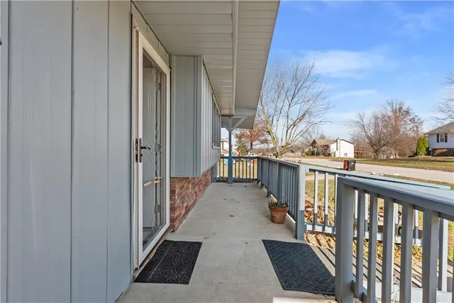 $287,000 | 1419 Woodlawn Drive, Warrensburg, MO 64093
