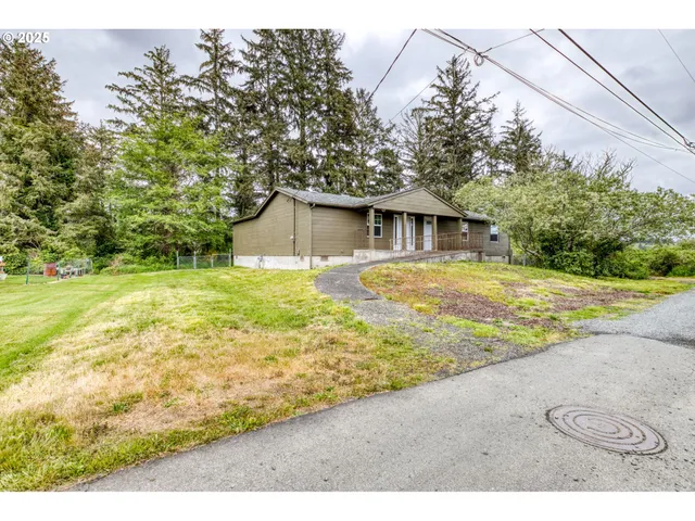 a view of a yard with an outdoor space