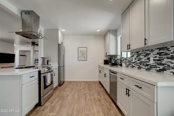 $3,999 | 1201 East Northview Avenue, Phoenix, AZ 85020