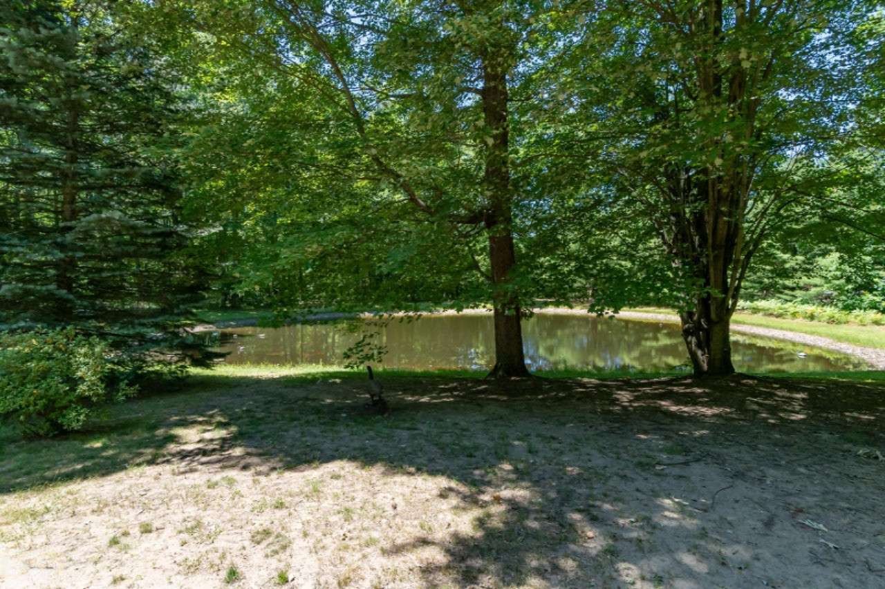 2422 Lincoln Road Allegan, MI 49010 - Photo 18 of 30 2422 Lincoln-16