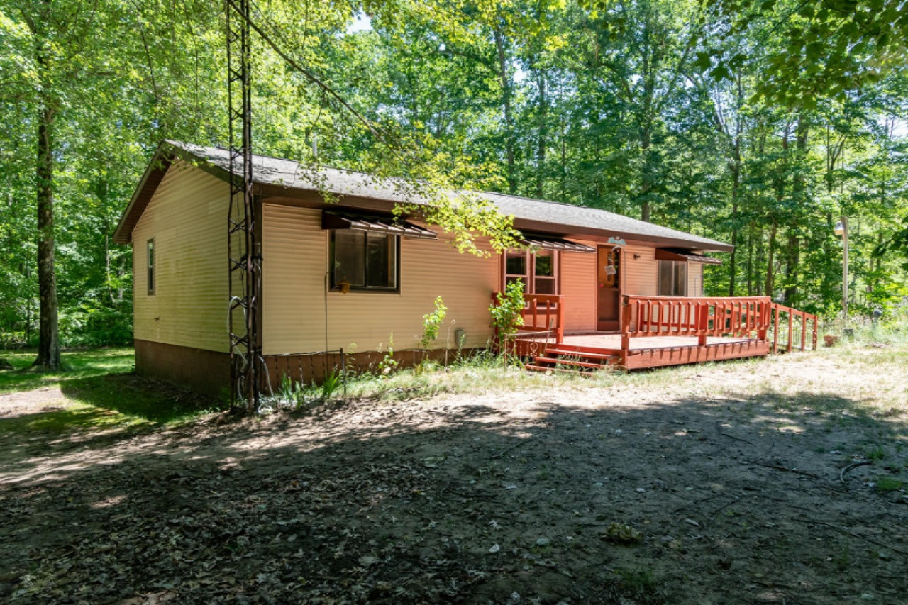 2422 Lincoln Road Allegan, MI 49010 - Photo 19 of 30 2422 Lincoln-17