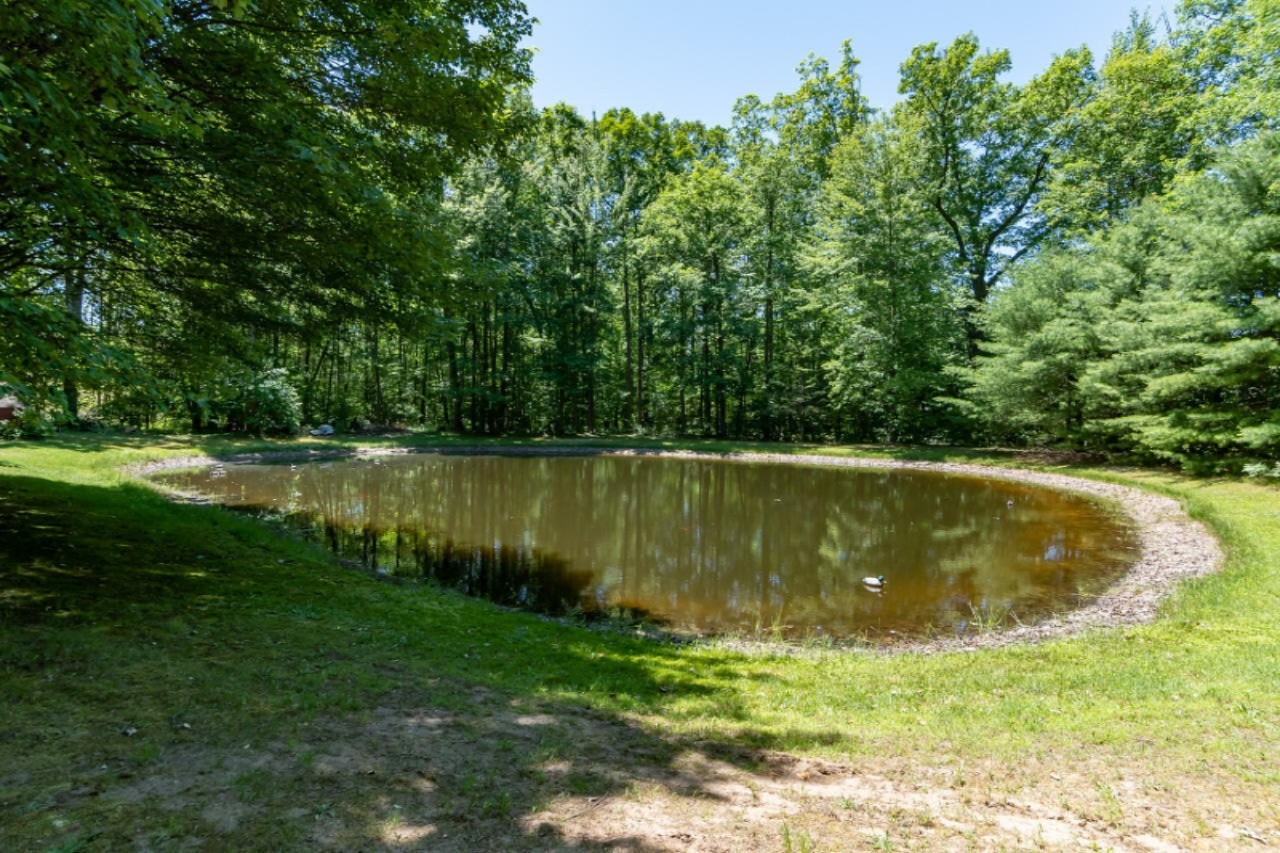2422 Lincoln Road Allegan, MI 49010 - Photo 20 of 30 2422 Lincoln-18