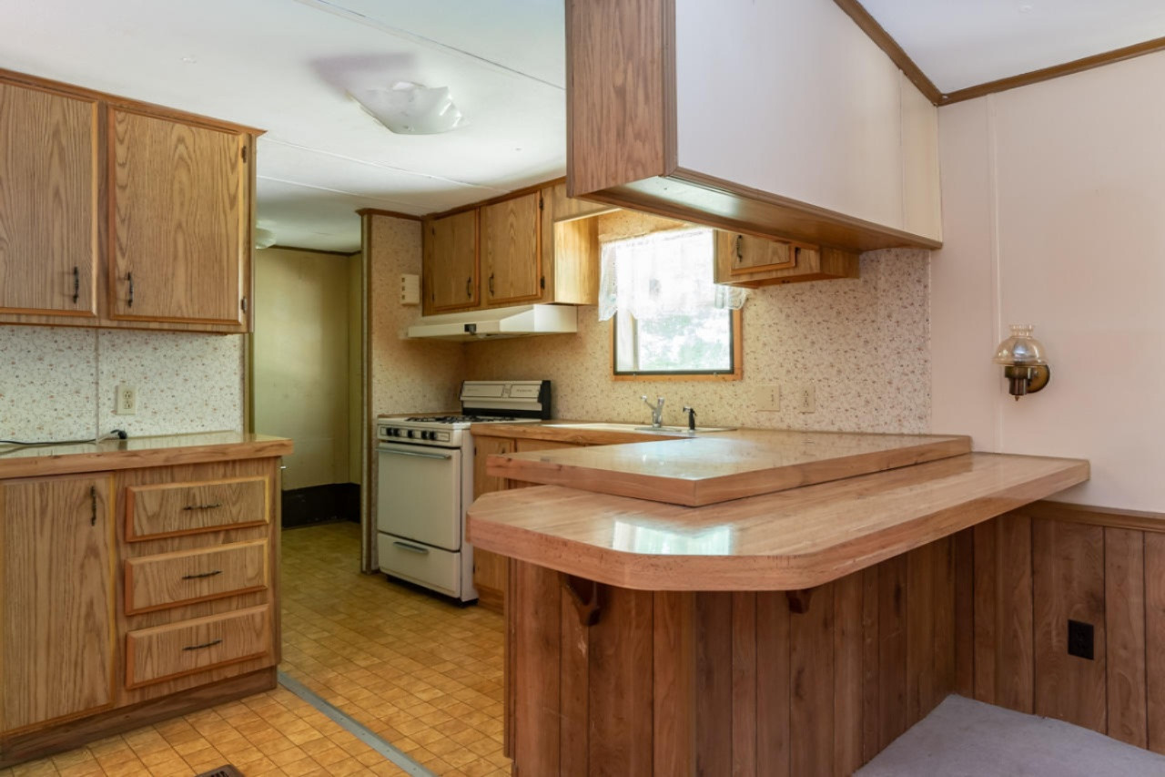 2422 Lincoln Road Allegan, MI 49010 - Photo 7 of 30 2422 Lincoln-5