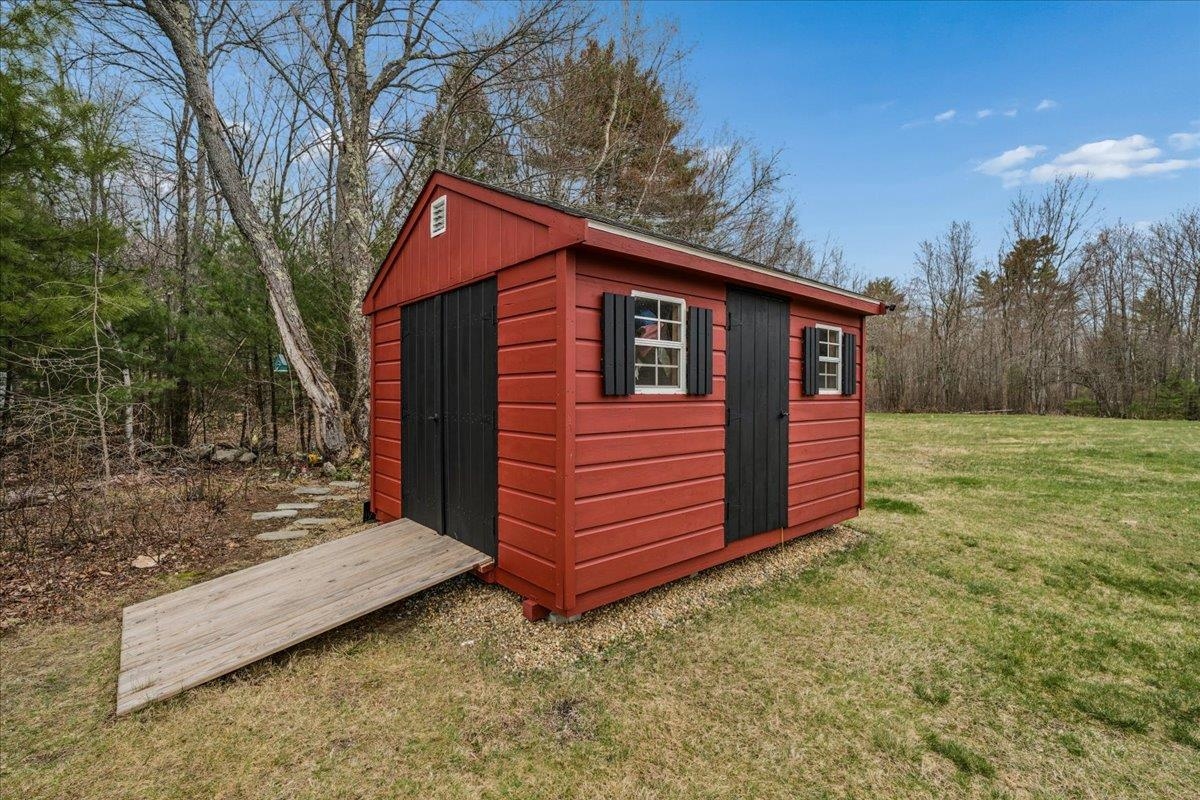 63 Chester Turnpike Hooksett, NH 03106 - Photo 41 of 43